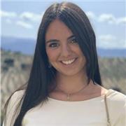 profesora de inglés para niños de primaria , tengo el nivel B1 , también de matematicas de primaria y biología de bachillerato